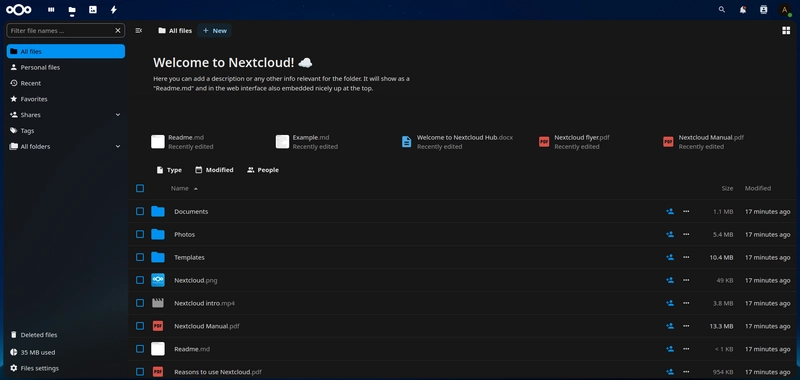 Interface web de NextCloud, qui montre les dossiers et fichiers stockés