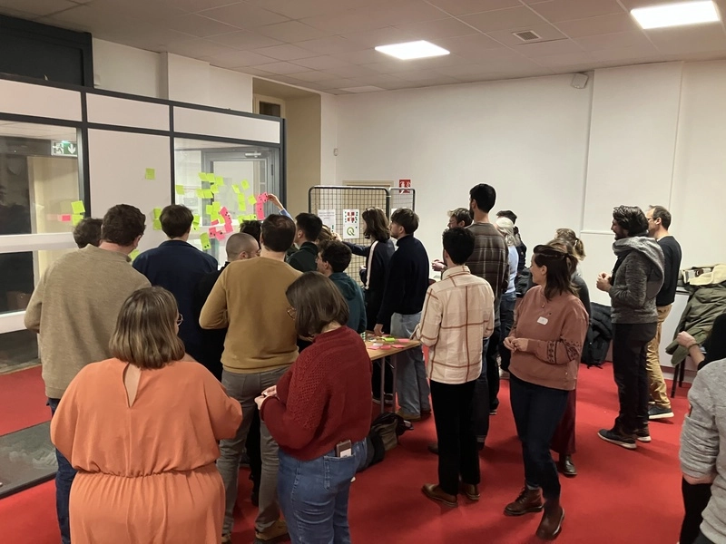 Photo prise lors de la 1e rencontre QGIS Pays de Savoie - Décembre 2025