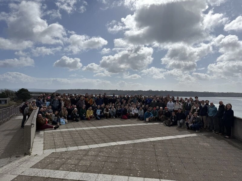 Photo de groupes avec les participant/es aux Rencontres QGIS-fr